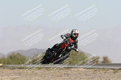 media/Dec-01-2025-Moto Forza (Mon) [[2daa91e15f]]/2-Intermediate Group/Session 2 Turn 9 Entry/